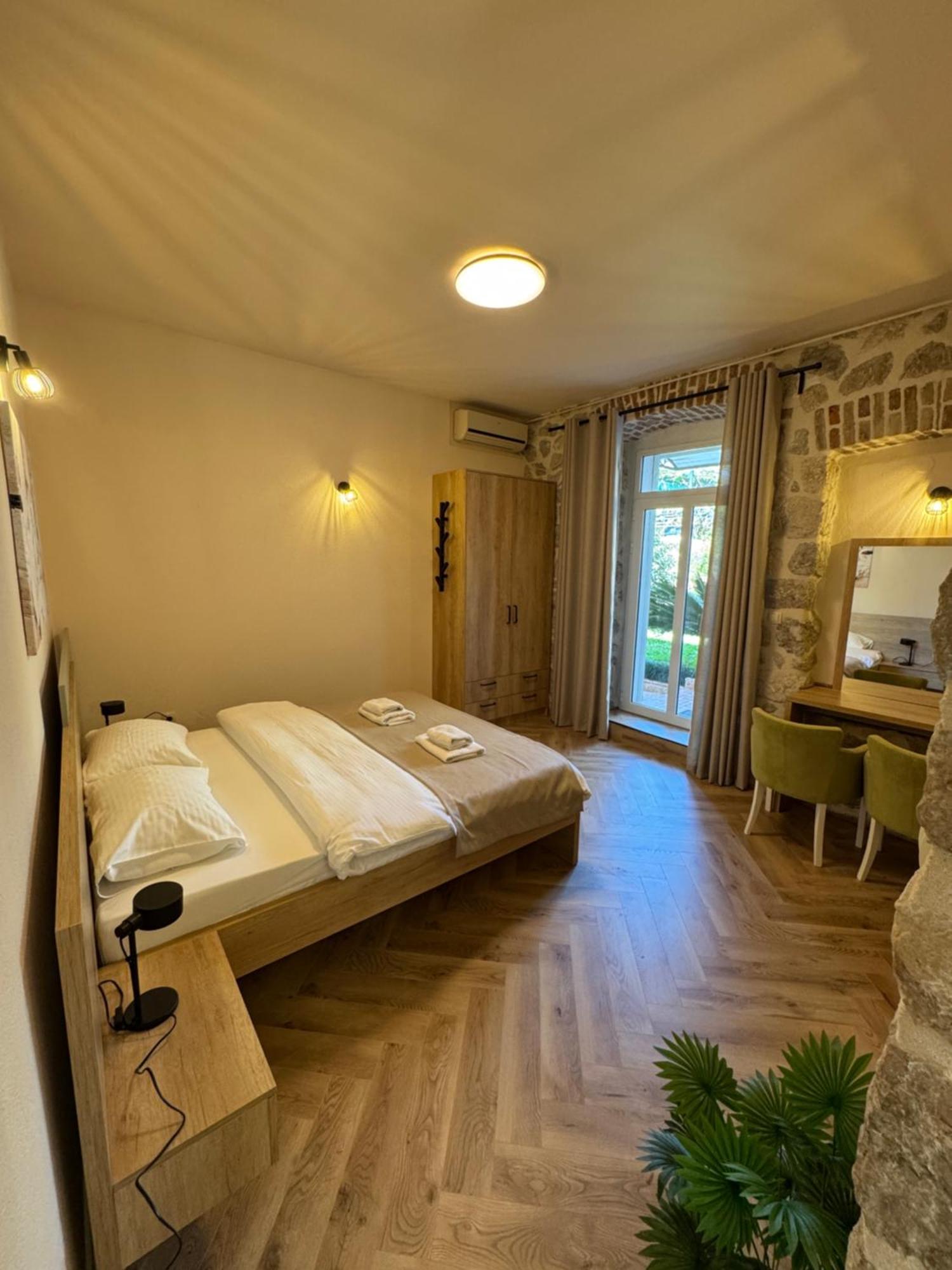 Apartments Marilu โกตอร์ ภายนอก รูปภาพ